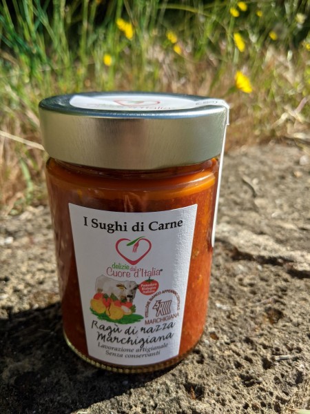 Nudel-Sauce mit dem Fleisch des weißen Marken-Rinds